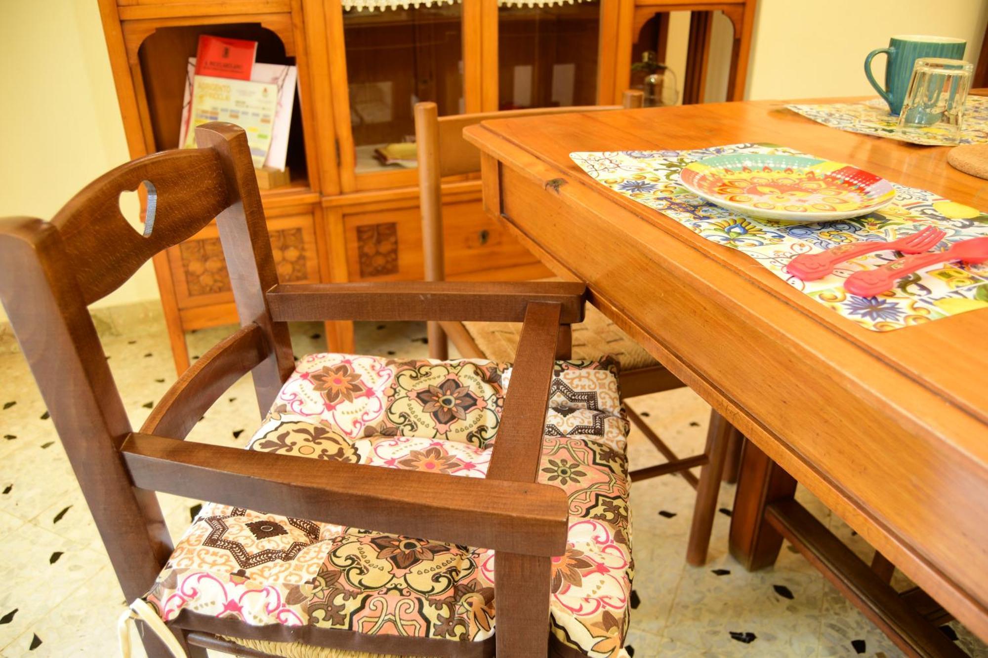 Antica Akragante Apartment Agrigento Con Parcheggio Luaran gambar