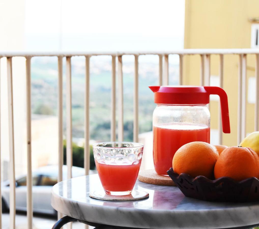 Antica Akragante Apartment Agrigento Con Parcheggio Luaran gambar